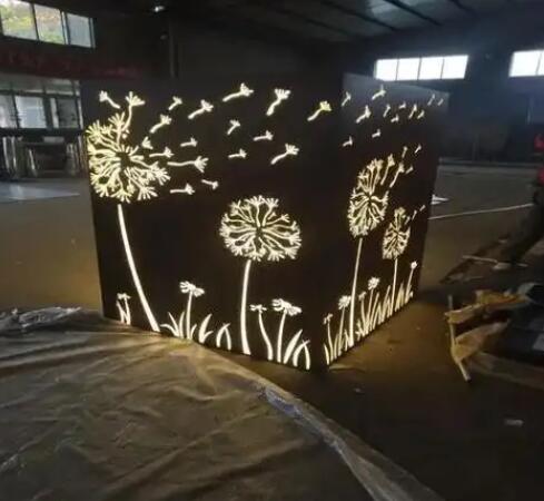 新龙镇耐候钢灯箱